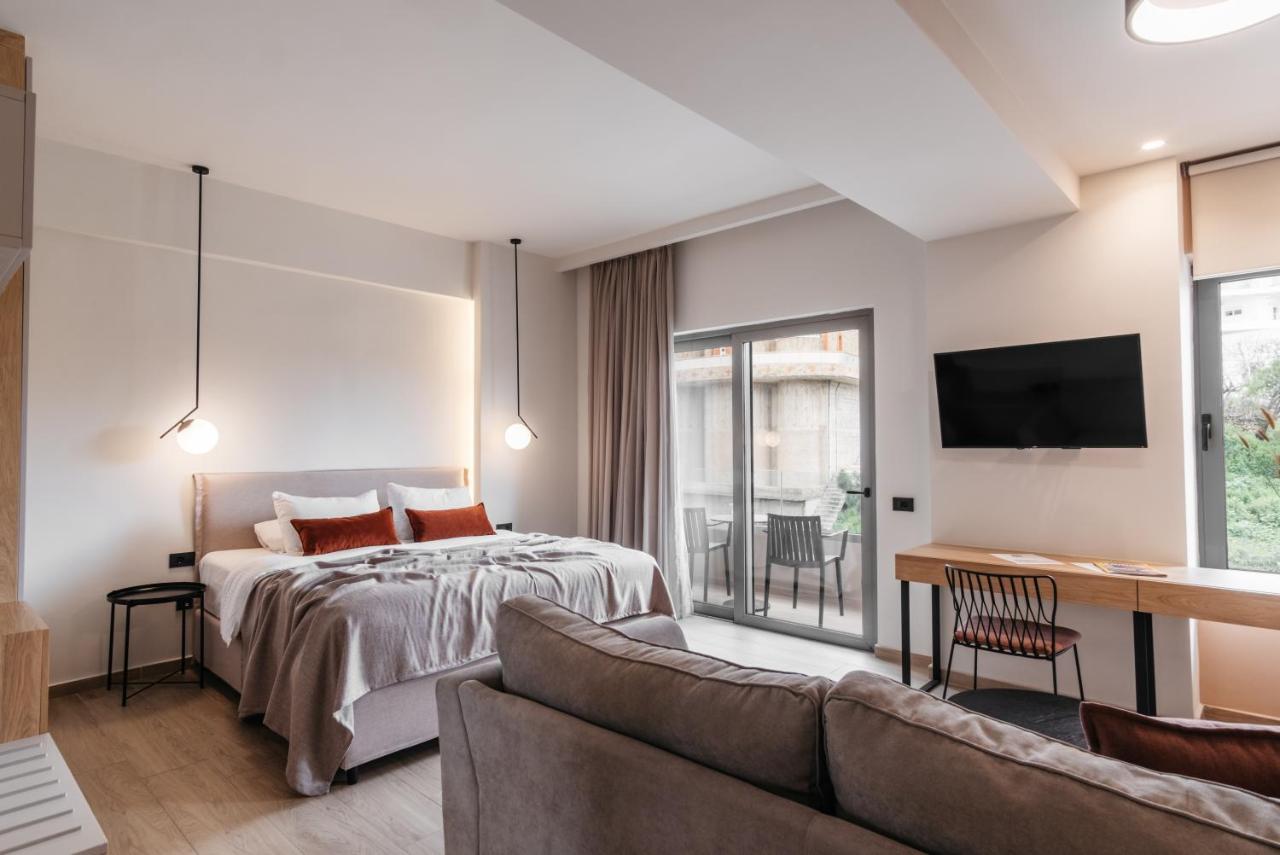 The City Hotel & Suites (Adults Only) Ретимно Екстериор снимка