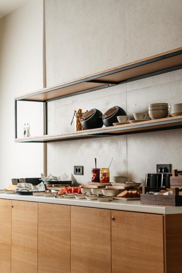 The City Hotel & Suites (Adults Only) Ретимно Екстериор снимка